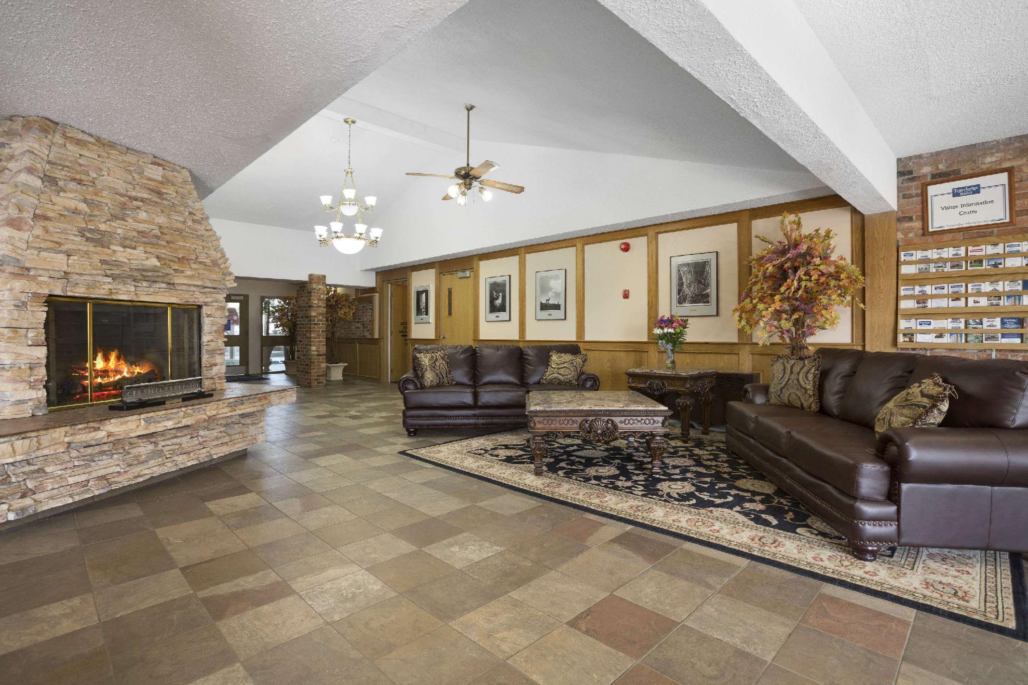 Clarion Pointe Medicine Hat Exterior foto
