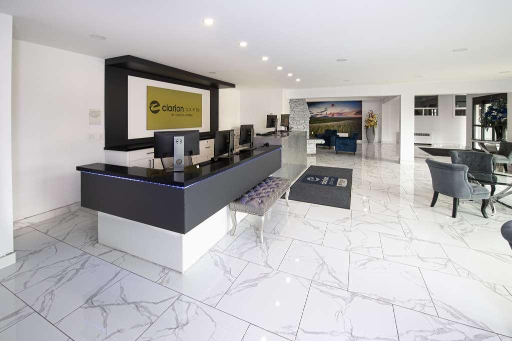 Clarion Pointe Medicine Hat Interior foto
